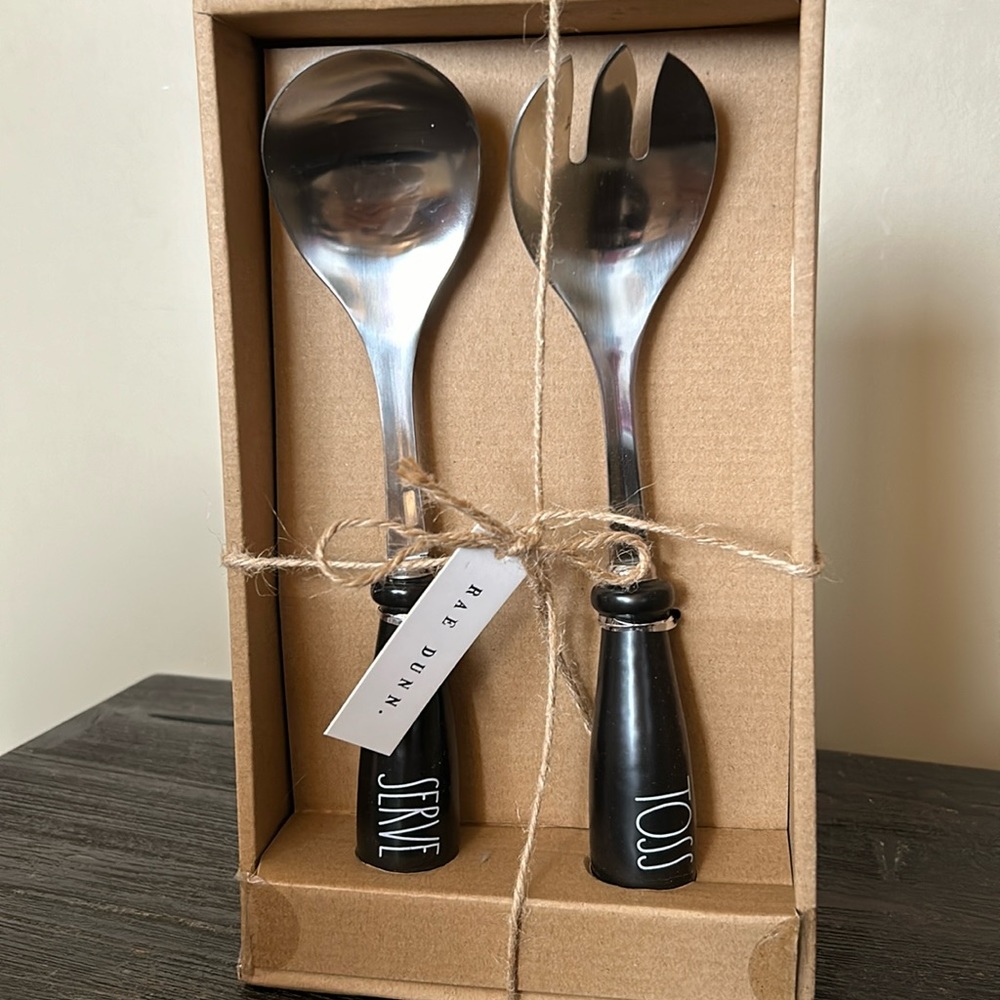 Rae Dunn serve / toss utensils